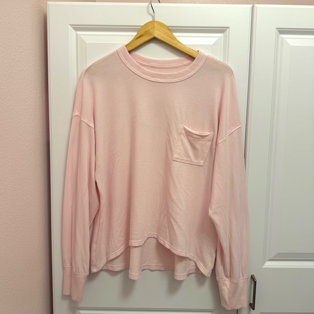🎀 NWOT aerie M jersey pocket t-shirt